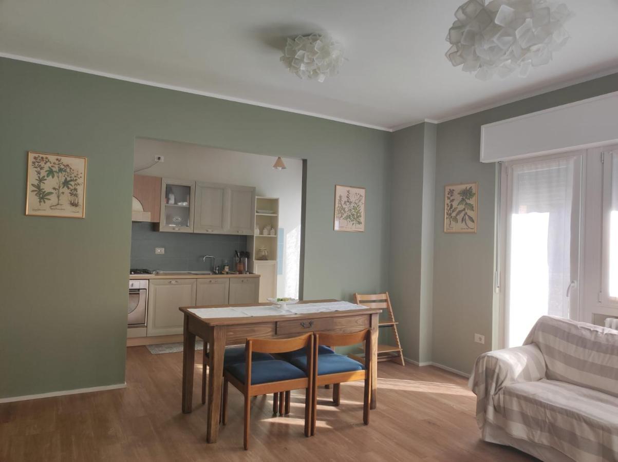 Casa Botta. Ampio Appartamento Luminoso E Confortevole Morbegno Kültér fotó